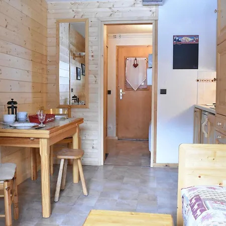 Bien Situé - 2 Pers. - Fr-1-180-684 Appartement Les Allues